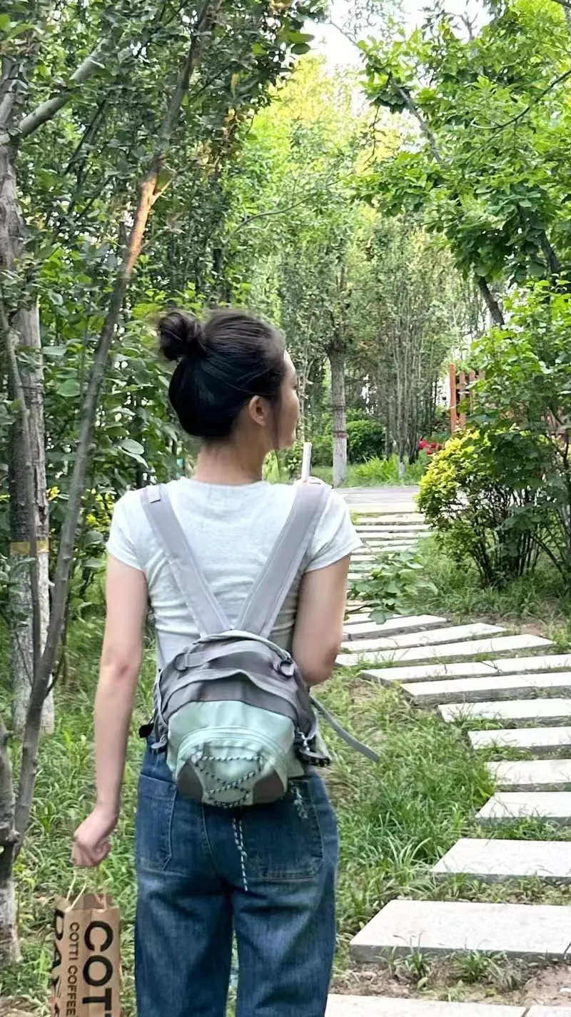 Waterproof Sling Backpack Crossbody Sling Bag for Women Men, Multipurpose Travel Hiking Adjustable Chest Bag Casual Daypack with Anti-theft Pocket